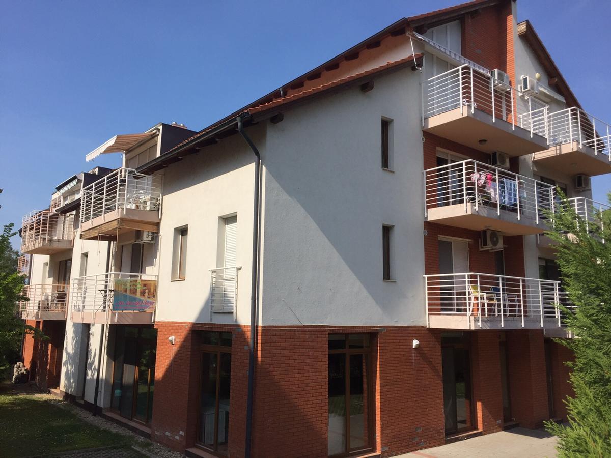 Dorina Wellness Apartman Siofok Exterior photo