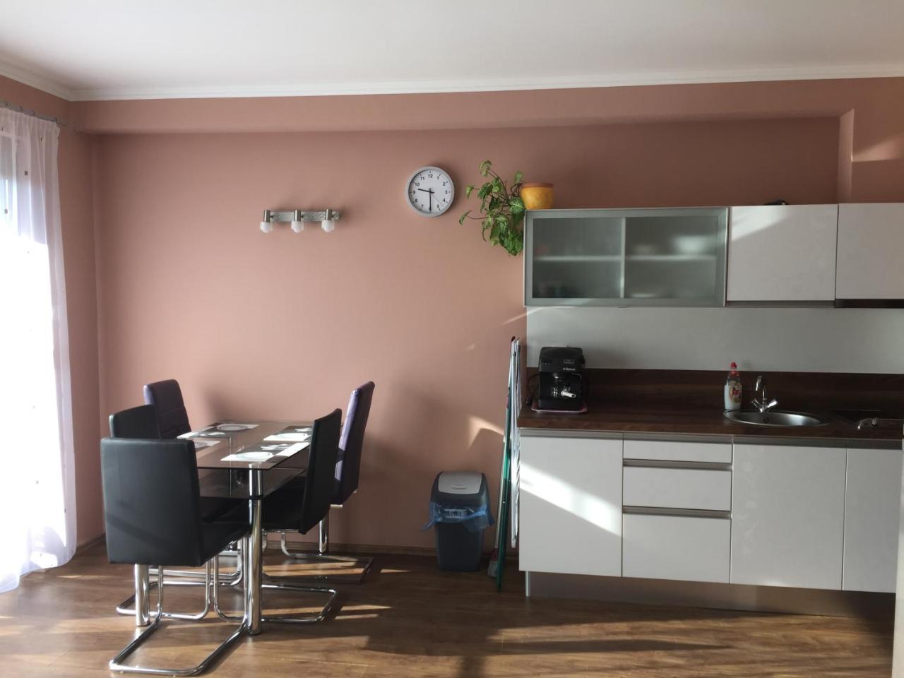 Dorina Wellness Apartman Siofok Exterior photo